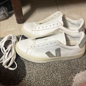 Campo Bicolor Leather Low-Top Sneakers